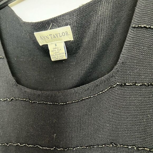 Black knitted sleeveless top beads embellishments size Small - Picture 7 of 7